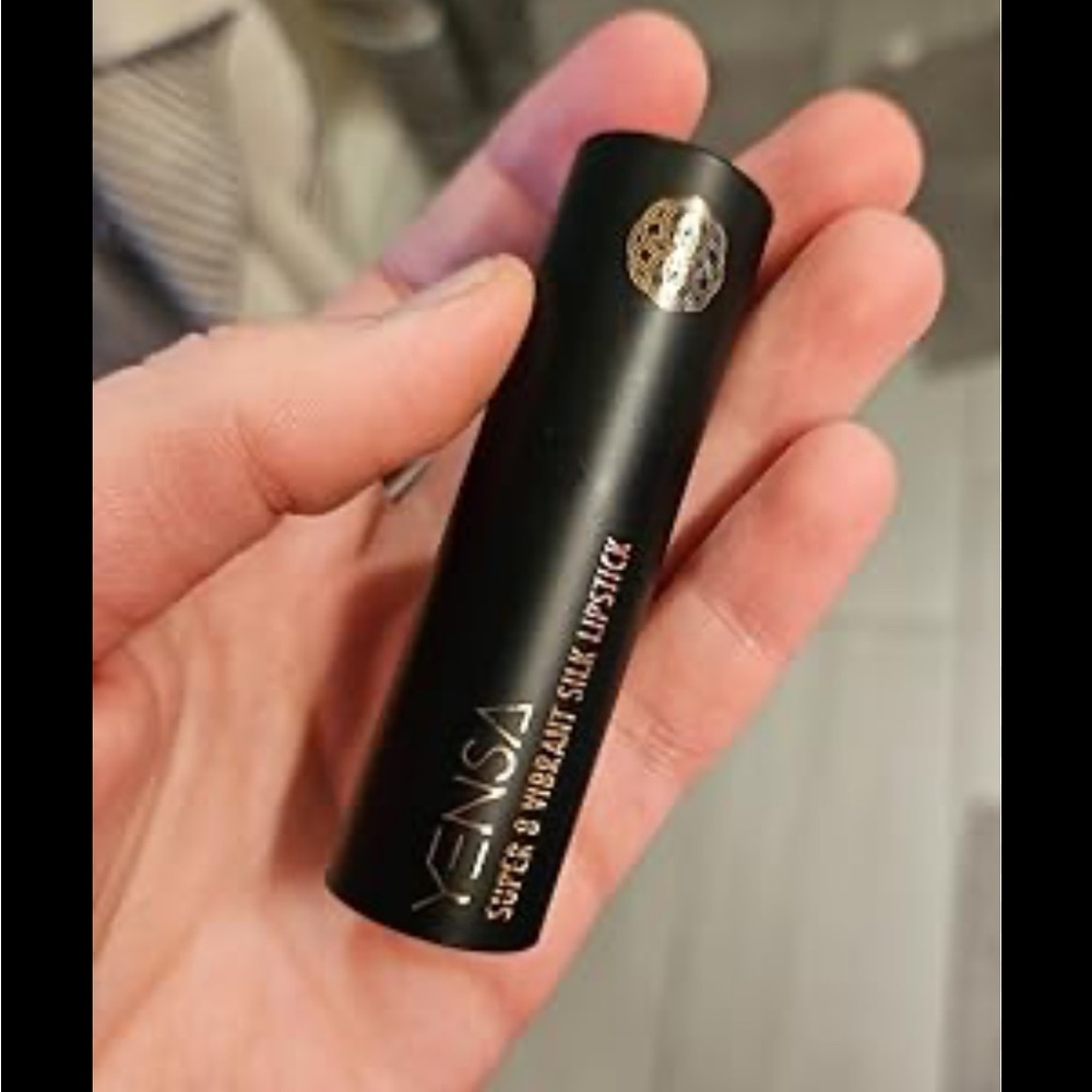 Unused mini lipstick